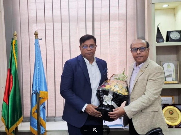 ইউজিসি চেয়ারম্যানের সঙ্গে নোবিপ্রবি উপাচার্যের সৌজন্য সাক্ষাৎ