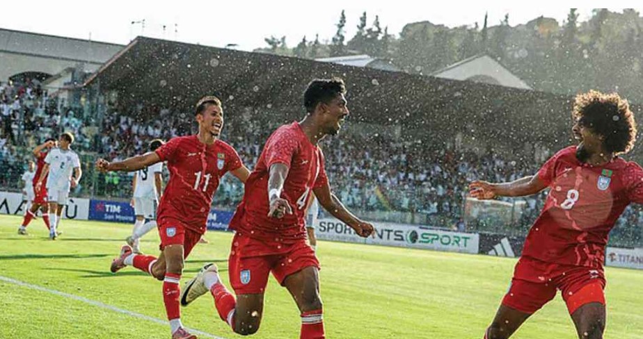 গোলের পর তপু-হামজাদের উল্লাস ছবি: সংগৃহীত  