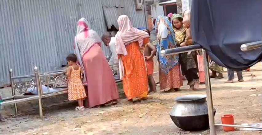 গোবিন্দগঞ্জে মদ পানে বিষক্রিয়ায় ১ জনের মৃত্যু, ২ জন আশংকা জনক