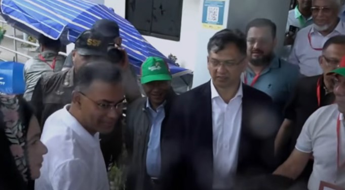 কক্সবাজার পৌঁছেছেন প্রধানমন্ত্রী
