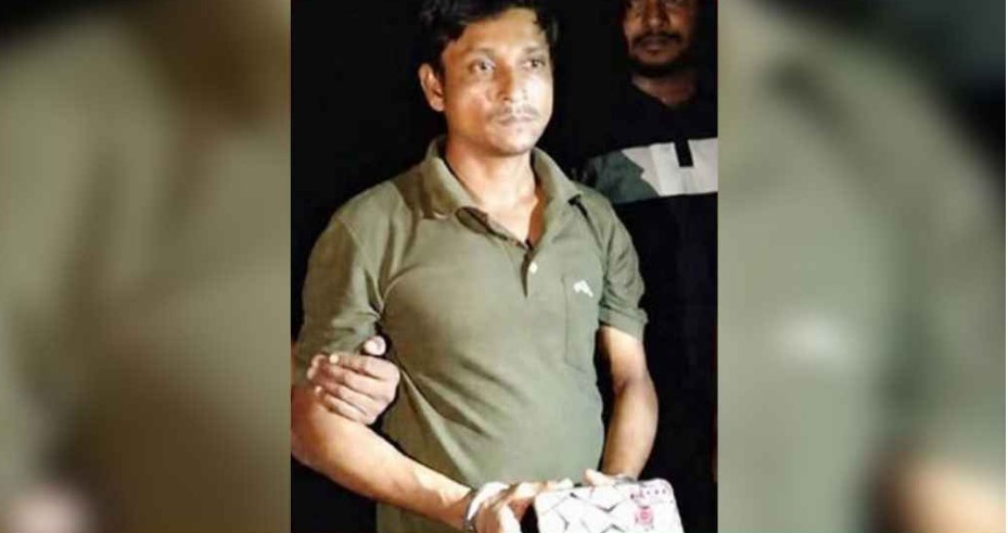 মা-মেয়েকে কুপিয়ে হত্যার ঘটনায় প্রধান আসামি গ্রেপ্তার   