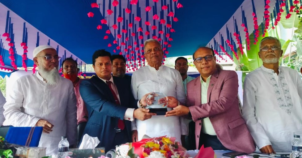 নোয়াখালী সোনাপুর কলেজের শিক্ষার্থীদের বিদায় অনুষ্ঠান