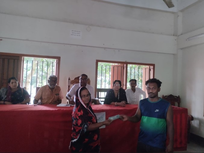 হরিরামপুরে গোপীনাথপুর ইউনিয়ন পরিষদে গ্রাম আদালতের বিচার অনুষ্ঠিত            
