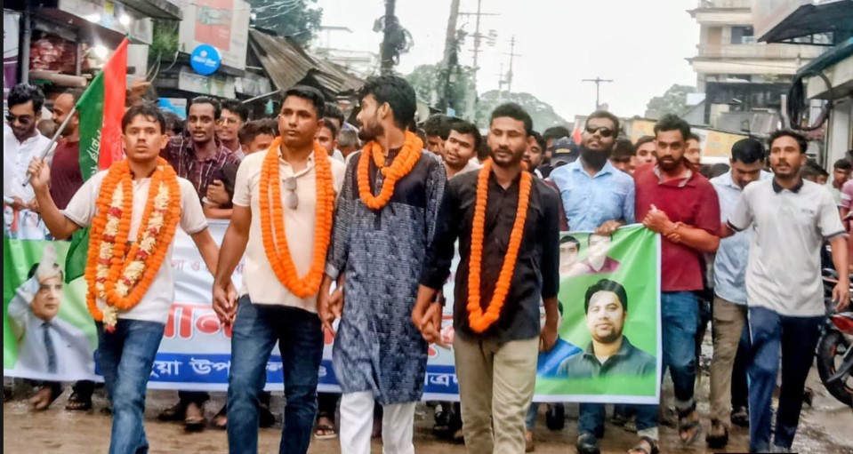 কেন্দুয়ায় ছাত্রদলের নবগঠিত কমিটিকে স্বাগত জানিয়ে আনন্দ মিছিল