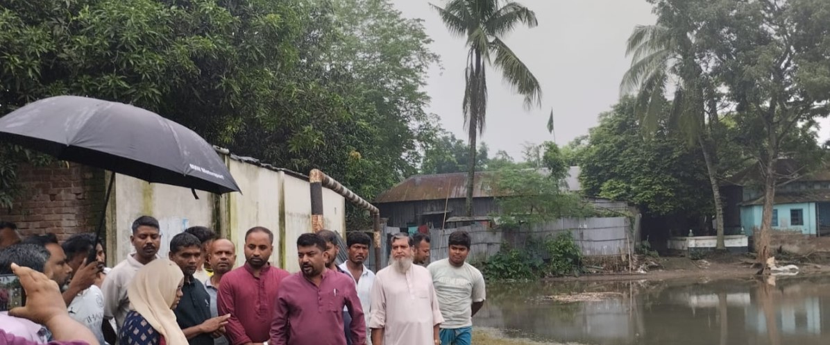 মানিকগঞ্জের  কুটাই মাঠ  পরিদর্শন করেন সদর উপজেলা নিবার্হী অফিসার               