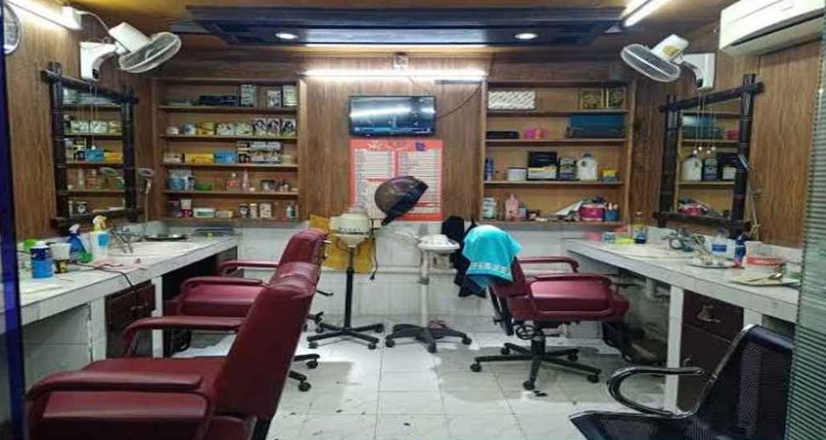 ঢাকায় সেলুনে ভয়াবহ এসি বিস্ফোরণ, দগ্ধ ১০  