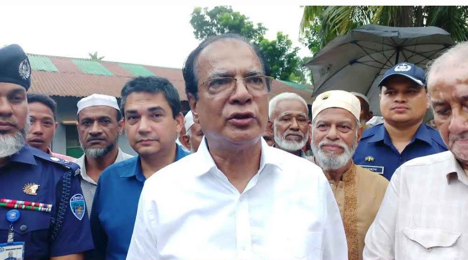 দুর্যোগ ব্যবস্থাপনা ও ত্রাণ মন্ত্রণালয়ের মন্ত্রী আসাদুল হাবিব দুলু।