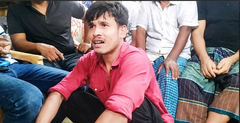 পাংশায় মাছপাড়া ডিগ্রি কলেজের বিদ্যোৎসাহী সদস্যের বাড়িতে দুঃসাহসিক চুরি, জনতার হাতে আটক চোর