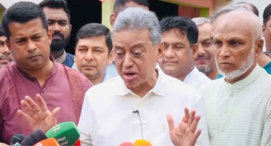 বন্যার্তদের পুনর্বাসন না হওয়া পর্যন্ত পাশে থাকবে সরকার: অর্থমন্ত্রী   