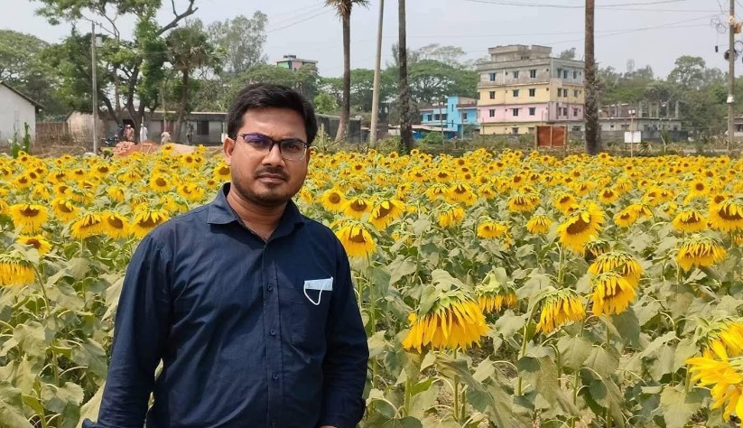 নোয়াখালীতে ট্রাক-মোটরসাইকেল সংঘর্ষে কৃষি কর্মকর্তা নিহত
