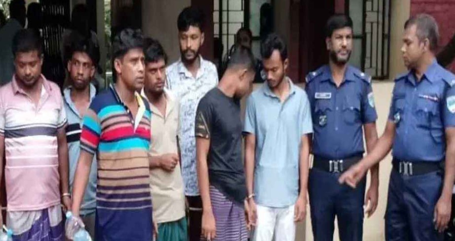 গ্রেপ্তার ৬ জন। ছবি: সংগৃহীত   