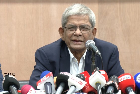 পল্লী উন্নয়ন ও সমবায় মন্ত্রী মির্জা ফখরুল ইসলাম আলমগীর।