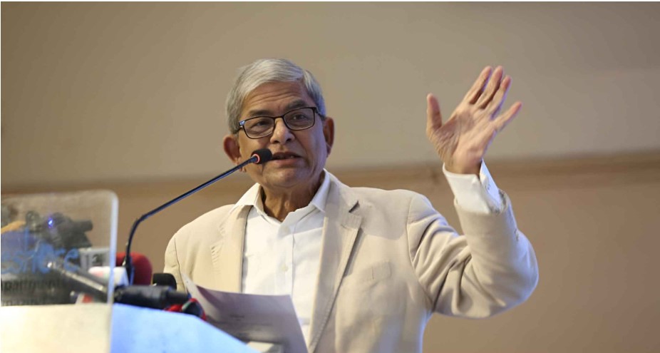 স্থানীয় সরকার, পল্লী উন্নয়ন ও সমবায়মন্ত্রী মির্জা ফখরুল ইসলাম আলমগীর। 