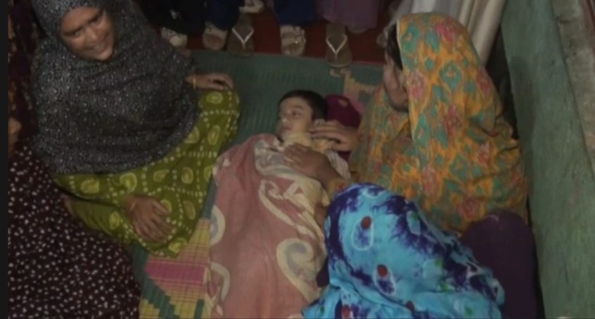 যশোরে একই খাটে শিশুর হাত-পা বাঁধা অস্থায় মা-ছেলের লাশ উদ্ধার