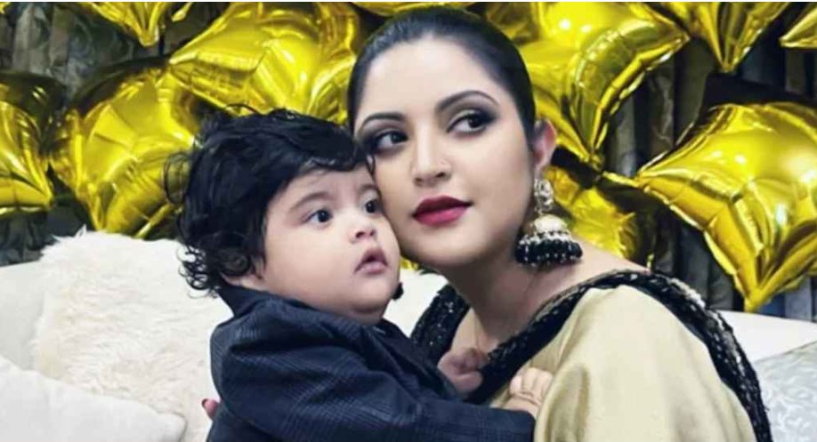 ‘নতুন জীবনের জন্ম’ পরীমনির পোস্ট   