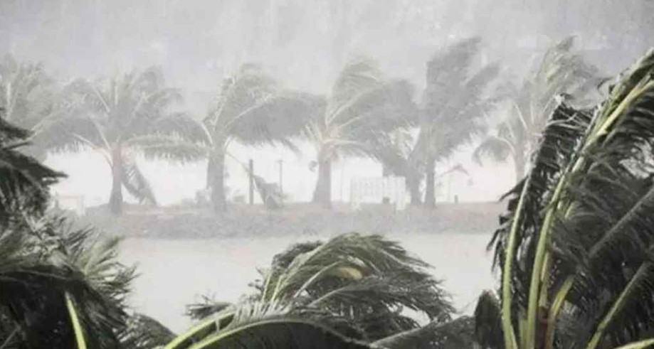 দুপুরের মধ্যে ১০ জেলায় ঝড় ও বৃষ্টির শঙ্কা 