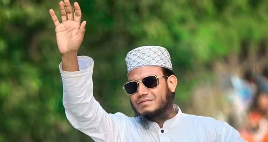 আগামী ৫ বছর কুষ্টিয়া সদর আসনে আমিই প্রধানমন্ত্রী: আমির হামজা   