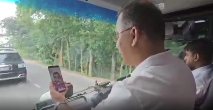 ঐতিহাসিক টেস্ট জয়ের পর ভিডিও কলে টাইগারদের শুভেচ্ছা জানিয়েছেন প্রধানমন্ত্রী   