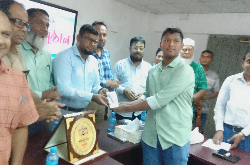 যশোরে কুইজ প্রতিযোগিতার মাধ্যমে শেষ হলো জাতীয় মৎস্যপক্ষের সমাপনী অনুষ্ঠান