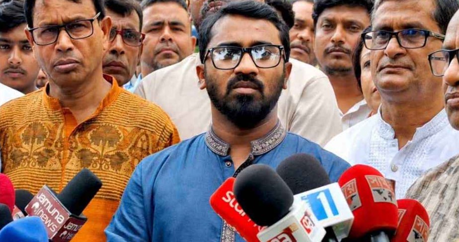 আওয়ামী আমলে ভারতের সঙ্গে স্বামী-স্ত্রীর মতো সম্পর্ক ছিল: রাশেদ খান   