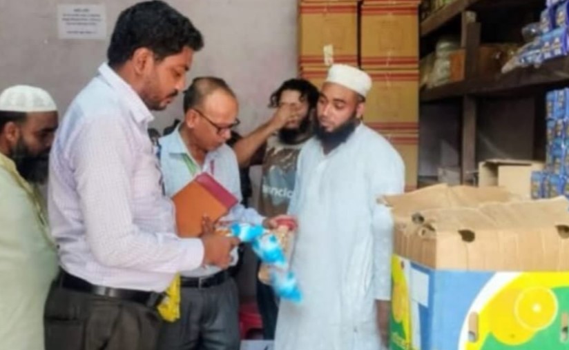 মুন্সীগঞ্জে মেয়াদোত্তীর্ণ তারিখবিহীন খাদ্যপণ্য বিক্রির দায়ে দোকানিকে ২০ হাজার টাকা জরিমানা