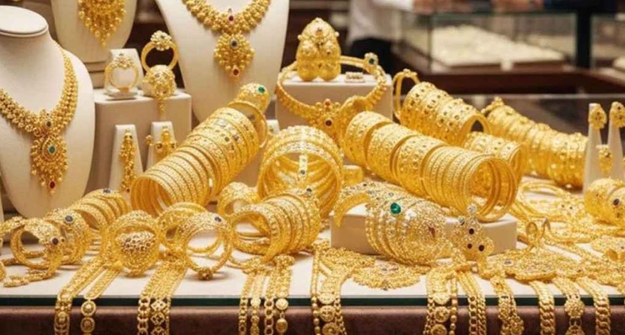 দেশের বাজারে আবারও কমল সোনার দাম