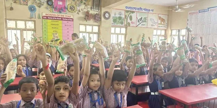 স্কুল ফিডিংয়ে বাড়ছে খুদে শিক্ষার্থীদের উপস্থিতি ও মনোযোগ