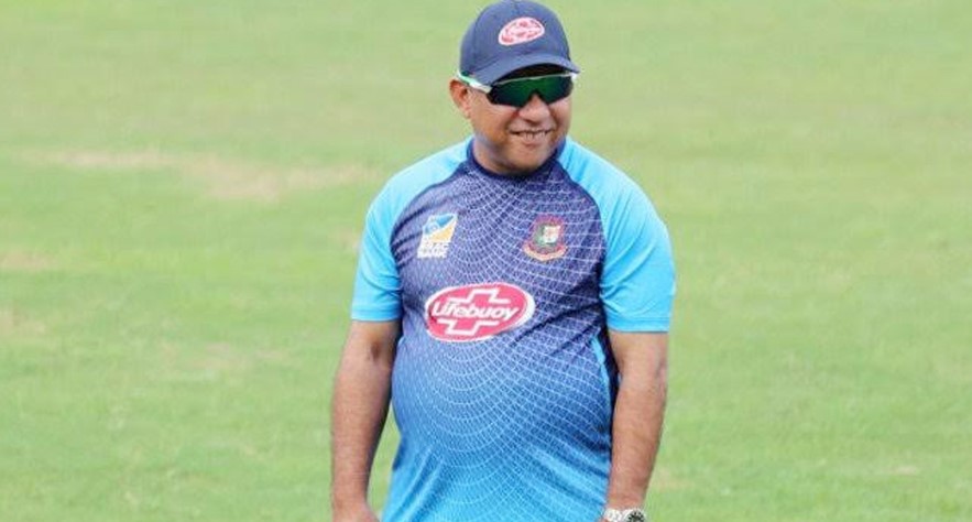 এবার বাংলাদেশের কোচ হতে চান খালেদ মাহমুদ সুজন