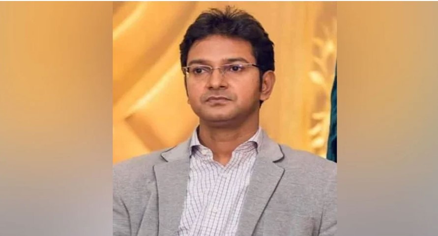  দেবাশীষ রায় চৌধুরী।
