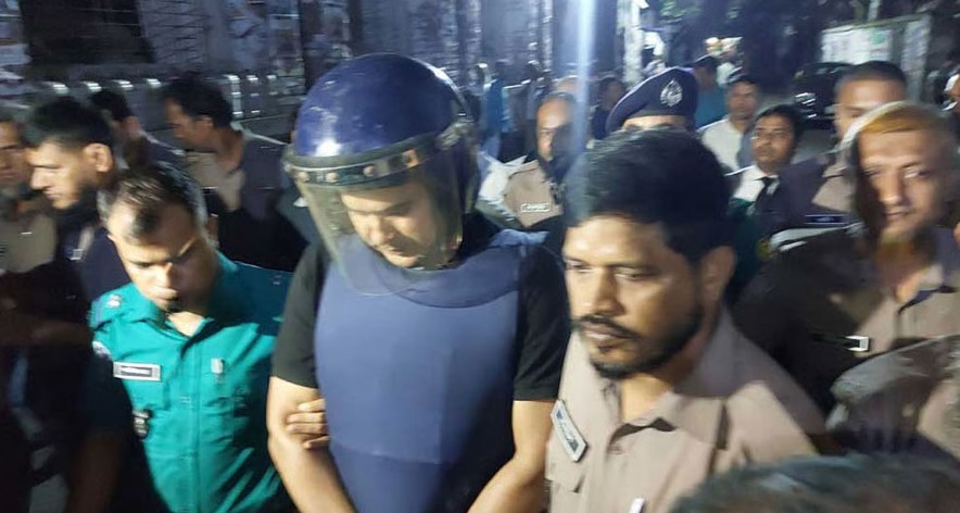 রাষ্ট্রদ্রোহ মামলায় ৫ দিনের রিমান্ডে ক্যান্টনমেন্ট থানার সাবেক ওসি