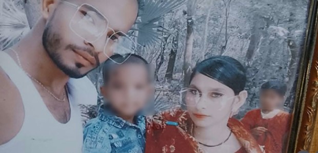 স্ত্রীকে পিটিয়ে হত্যার পর গাছে টাঙিয়ে রাখলেন স্বামী