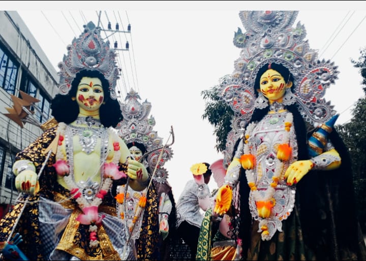 কক্সবাজার সমুদ্র  সৈকতে প্রতিমা বিসর্জনে সম্প্রীতির মিলন মেলা 