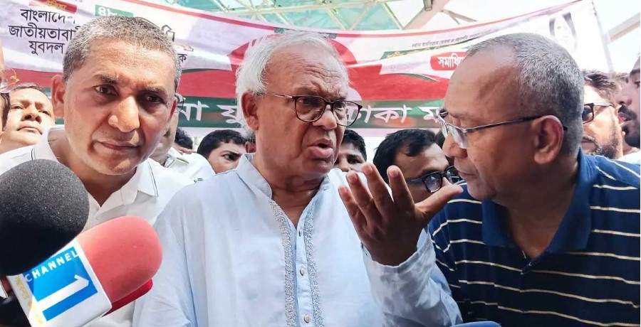 গণতান্ত্রিক আন্দোলন থেকে কখনও পিছপা হয়নি যুবদল: রিজভী