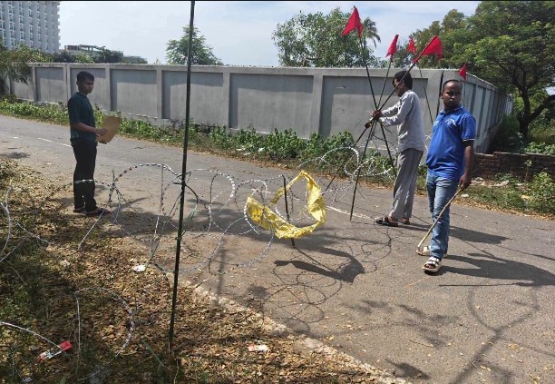 উখিয়া ইনানীতে গ্যাসের আগুন: ২০০ মিটারের মধ্যে প্রবেশে নিষেধাজ্ঞা, ১৪৪ ধারা জারি 
