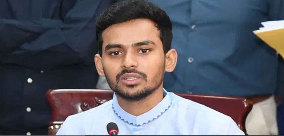 উপদেষ্টা আসিফ মাহমুদ সজীব ভুঁইয়া।   