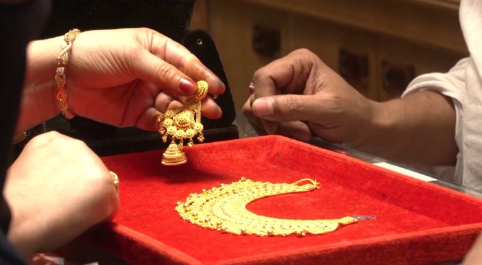 বুধবার (১৯ নভেম্বর) থেকে স্বর্ণের নতুন দামে বিক্রি ।